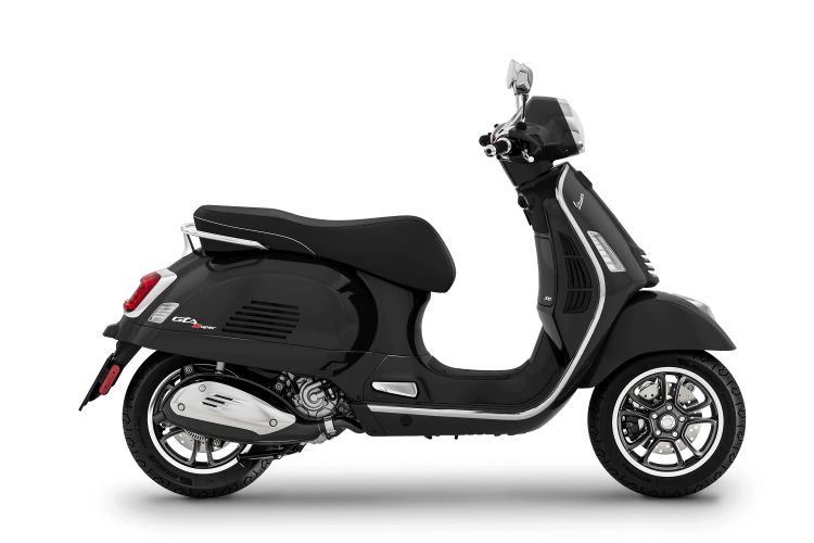 Vespa GTS Super 300 Nero Deciso