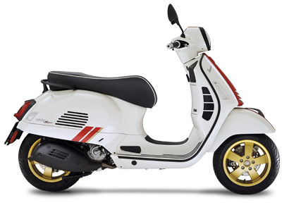 Vespa GTS Super Racing Sixties 300 HPE bianco racing