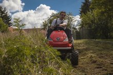 SECO - Mulčovací traktor CROSSJET 4x2 92